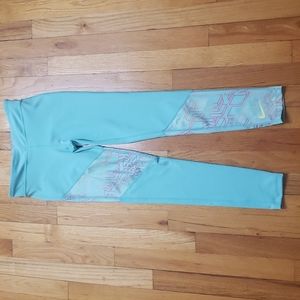 Nike "Tight Fit" Leggings Junior Girls Large EUC!